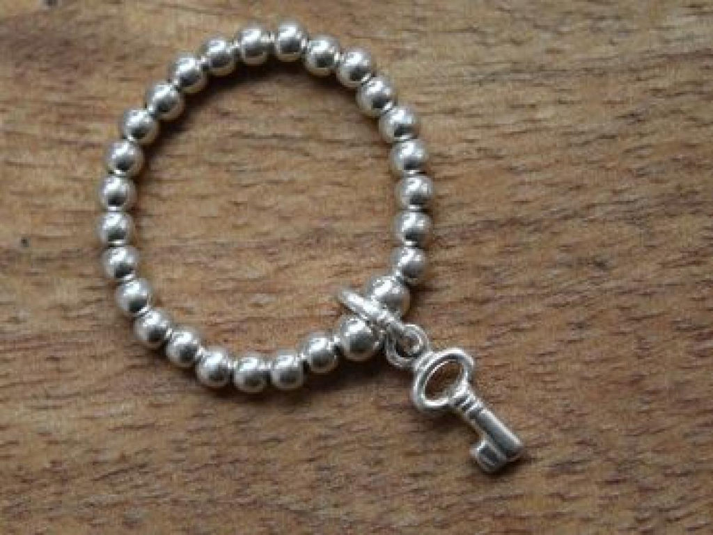 925 Silber Schmuck - Sterling Silber Ring mit mini Schlüssel - 50-51(XS) - R118 - Beau Soleil Jewelry