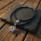 Schmuck Set’s - Ketten Schmuck Set mit Anhänger Sonne und Münze schwarze Glasperlen - Silber - K15+K16-schwarz-silber - Beau Soleil Jewelry