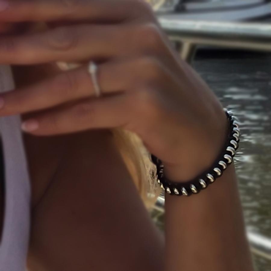 Leather and silver bracelet hotsell womens