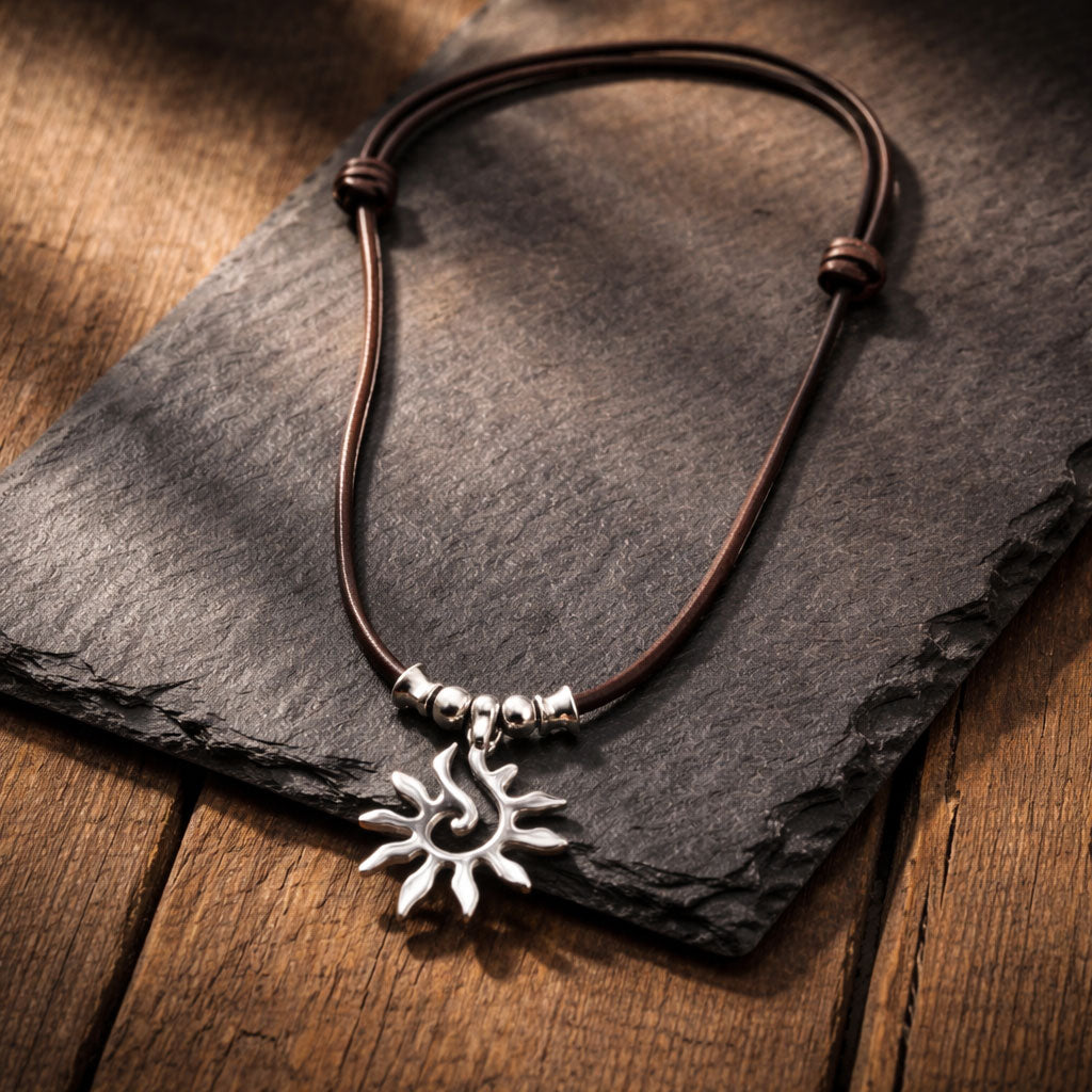 Lederkette mit Anhänger Sonne längenverstellbar K296 - Braun - K296-braun - Halsketten - Beau Soleil Jewelry