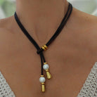 Ketten - Lederkette vergoldet Süsswasser Perlen - Braunes Leder - K256_freshwater_perl-braun-gold-50cm - Beau Soleil Jewelry