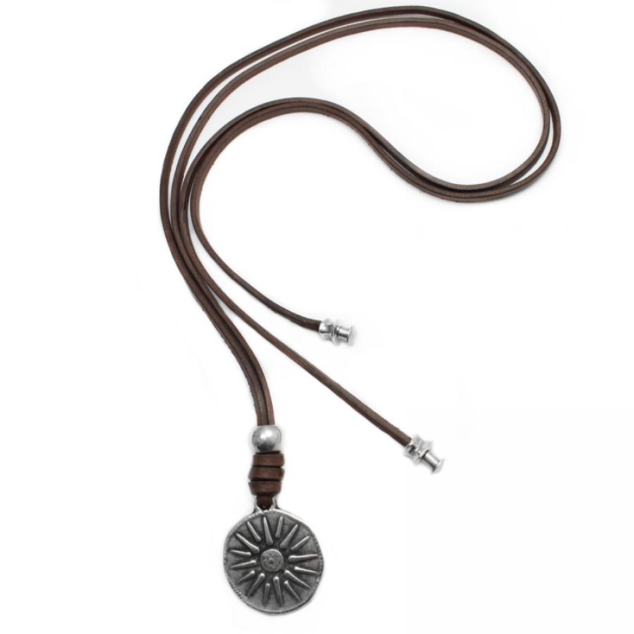 Ketten - Lederkette mit Anhänger Münze Sonnenysymbol - Braun - K155-Braun - Beau Soleil Jewelry