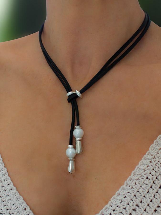 Ketten - Lederkette mit Süsswasser Perlen - 55cm Braunes Leder - K256_freshwater_perl - Beau Soleil Jewelry